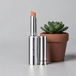 MAC Locked Kiss 24hr Lipstick 99 - Teaser